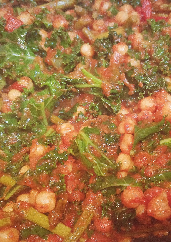 Una foto de Garbanzos con Kale