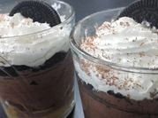Una foto de crema oreo facil