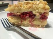 Una foto de tortas de almendras