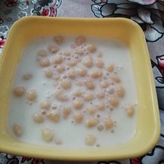 A picture of Boondi Raita.