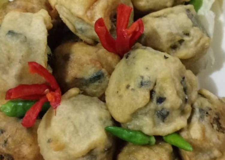 Bagaimana Menyajikan #61 Rolade daun singkong, Enak Banget