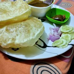 A picture of Chole bhature.