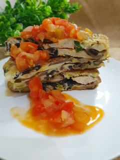 Foto resep Omelet Jamur Saos Tomat