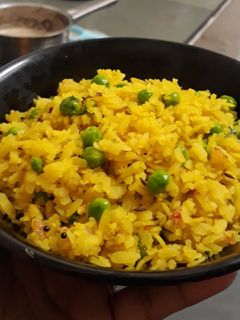मटर वाला पोहा (Matar wala poha recipe in hindi) रेसिपी मुख्य फोटो