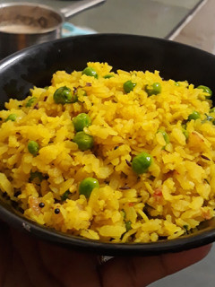 मटर वाला पोहा (Matar wala poha recipe in hindi) रेसिपी मुख्य फोटो