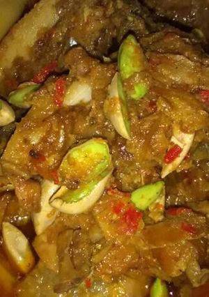 Foto resep Ikan Pari Asap Pete Pedas