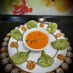 A picture of Spinach Walnut Momos.