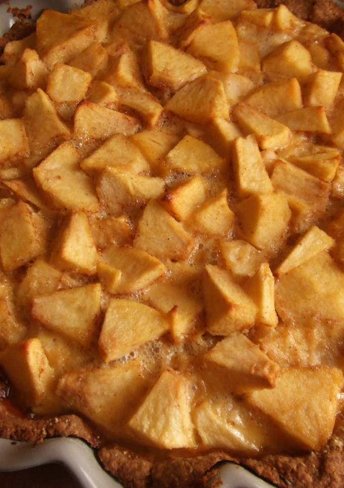 Una foto de Tarta integral de manzana y chía