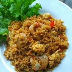 A picture of Nasi Goreng Bakso extra HOT.