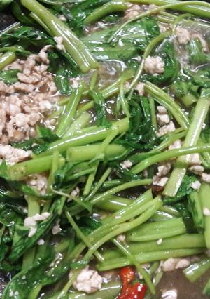 รูปของ ผัดผักบุ้งอกไก่สับ