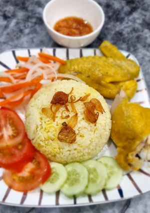 Hình của món Cơm Gà Từ Nước Luộc Gà Và Mắm Gừng Giã Tay.