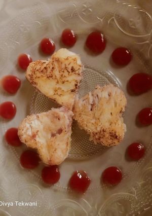 A picture of Heart sandwich.