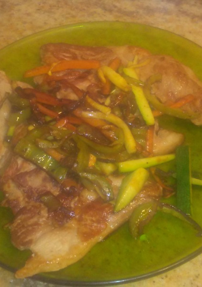 Una foto de Ternera con verduras salteadas