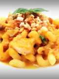 Riccioli con triglia e pesto alla trapanese