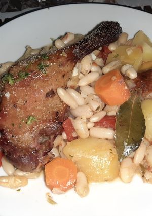 Una foto de Cassoulet au canard