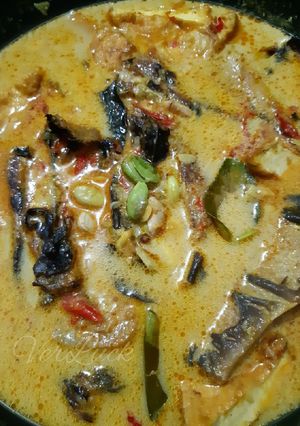 Foto resep Sayur Mangut Ikan Pari Asap / Ikan Pe Asap