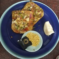 A picture of Maggi masala toast.