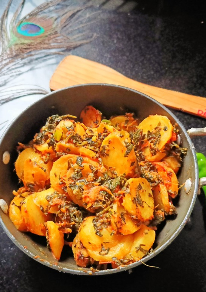 मेथी आलू की सब्जी (methi aloo ki sabzi recipe in Hindi) रेसिपी मुख्य फोटो