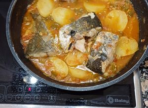 Una foto de Guiso de corvina con patatas