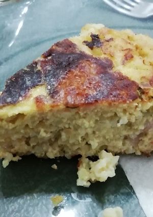 Una foto de Tortilla de sobras de arroz con jamón y queso