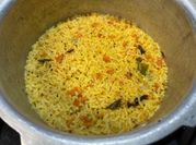 A picture of crushed garlic cloves