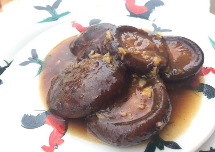 Braised Shiitake Mushrooms In Oyster Sauce