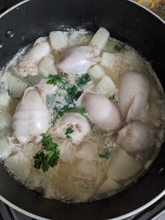 A picture of Stuffed Squid soup.