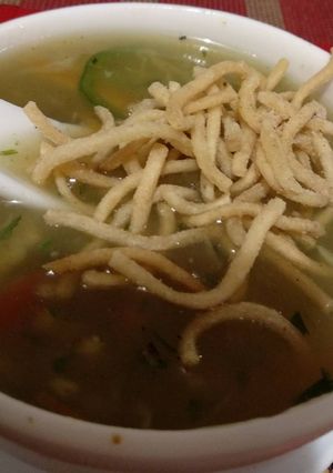 A picture of Chow manchow soup.