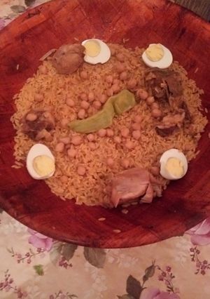 صورة لوصفة تليتلي بلحم الخروف مع صوص حمراء