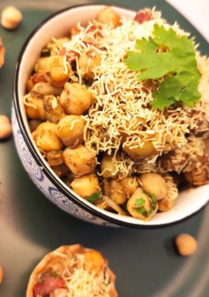 A picture of Chana chaat.