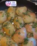 Reineta a la mantequilla con papas ciboulette