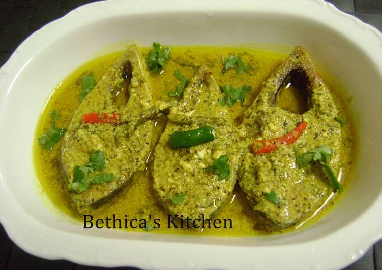 Simple Way to Prepare Ultimate Bhapa Shorshe ilish (Steamed Fish - Bengali Style)