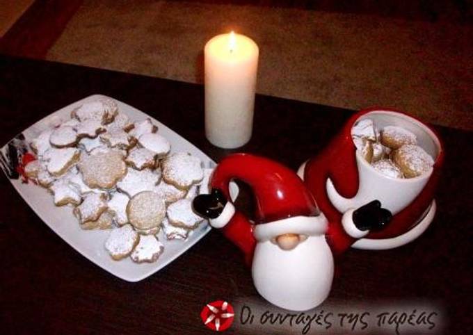 κύρια φωτογραφία συνταγής Χριστουγεννιάτικα μπισκότα με κανέλα και πορτοκάλι