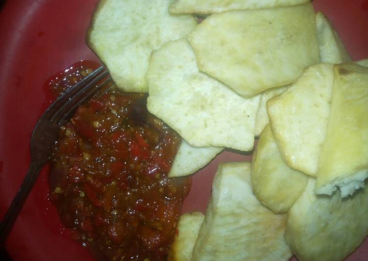 Fried sweet potato with red chilli sauce