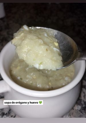 Una foto de Sopa de orégano 🍜🍃