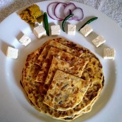 A picture of Paneer paratha.