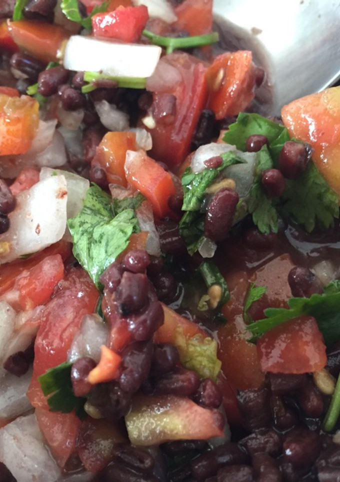 Una foto de Frijoles miniatura a la mexicana.
