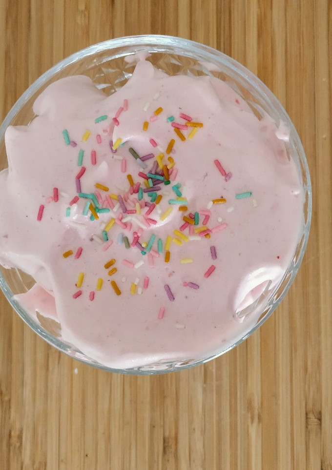 Una foto de Mousse de fresa (Thermomix TM6)