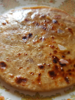 पनीर पराठा (Paneer paratha recipe in hindi) रेसिपी मुख्य फोटो