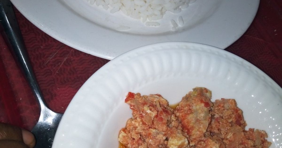 White Rice With Corned Beef And Egg Sauce Recipe by Charity Brian-Dappa ...