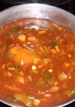 A picture of Hot and sour soup.
