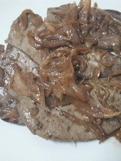 Una foto de Hígado encebollado