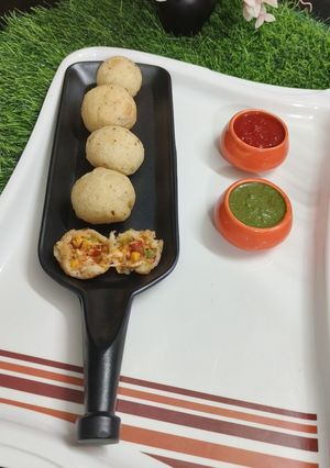 A picture of Pizza Bomb 💣.