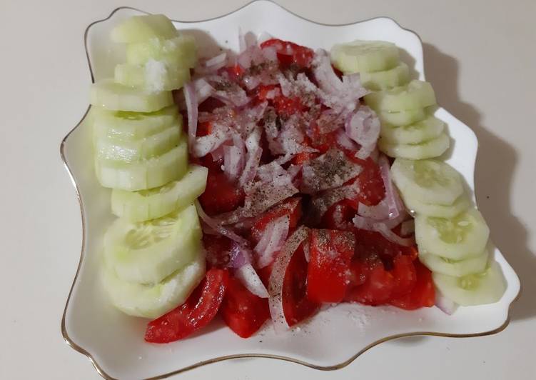 Salade tomate/ concombre et oignon ❤