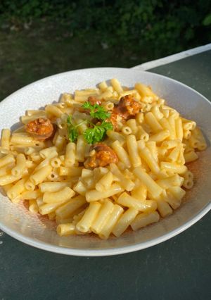 A picture of Chorizo macaroni.