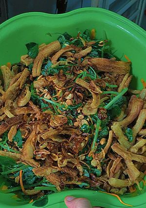 Hình của món Gỏi rau càng cua chay.