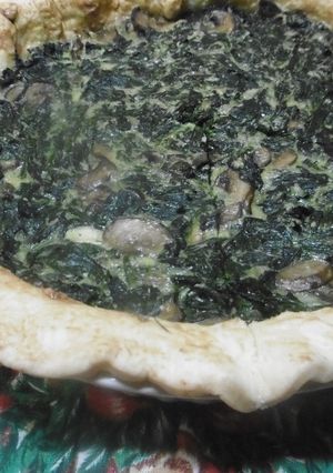 A picture of Divine Spinach, Mushroom & Cheese Quiche (Tarta me Spanaki, Manitaria & Tyria).