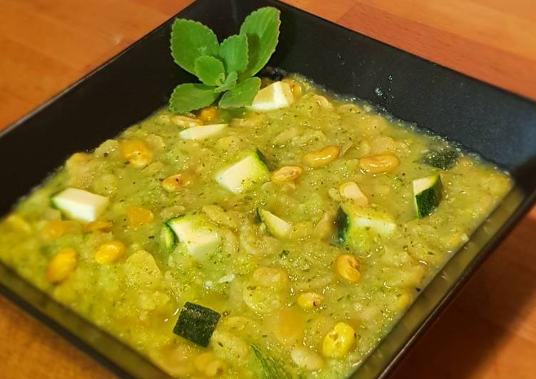 Zuppa fave e zucchine ♡