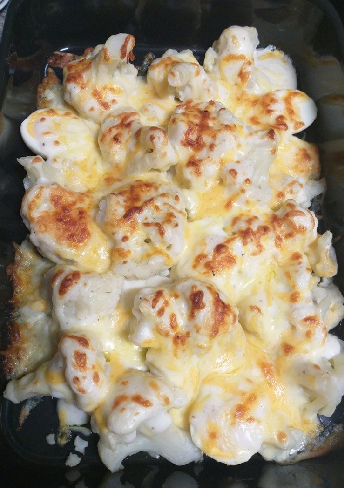 Una foto de Coliflor con huevo duro y bechamel