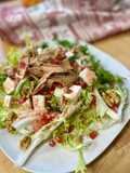Ensalada de escarola con granada y melva de canutera